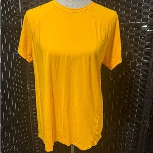3/25🙂 Athleta goldenYellow women's workout Shirt Sz M